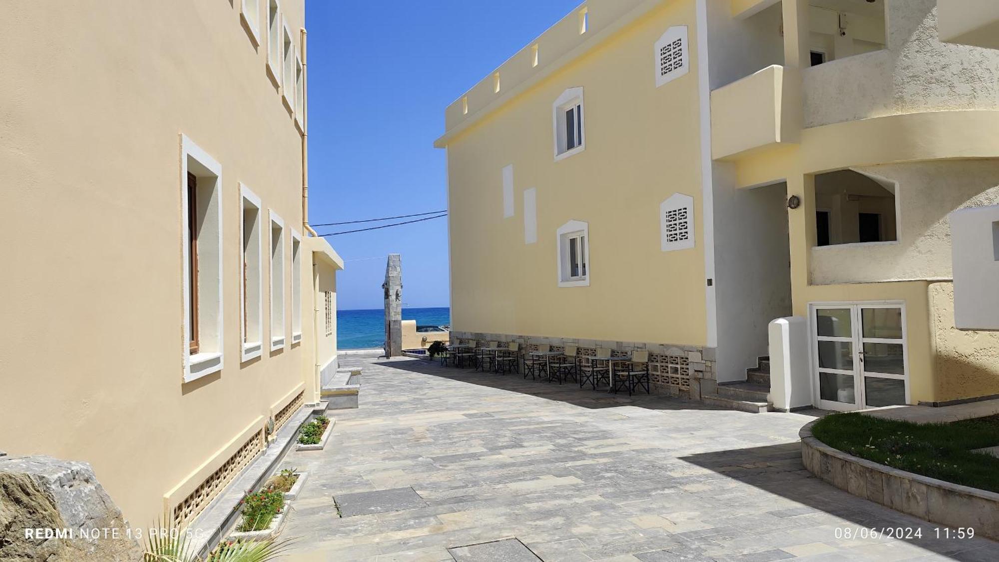 Niros Beachfront Aparthotel Kokkini Hani Экстерьер фото