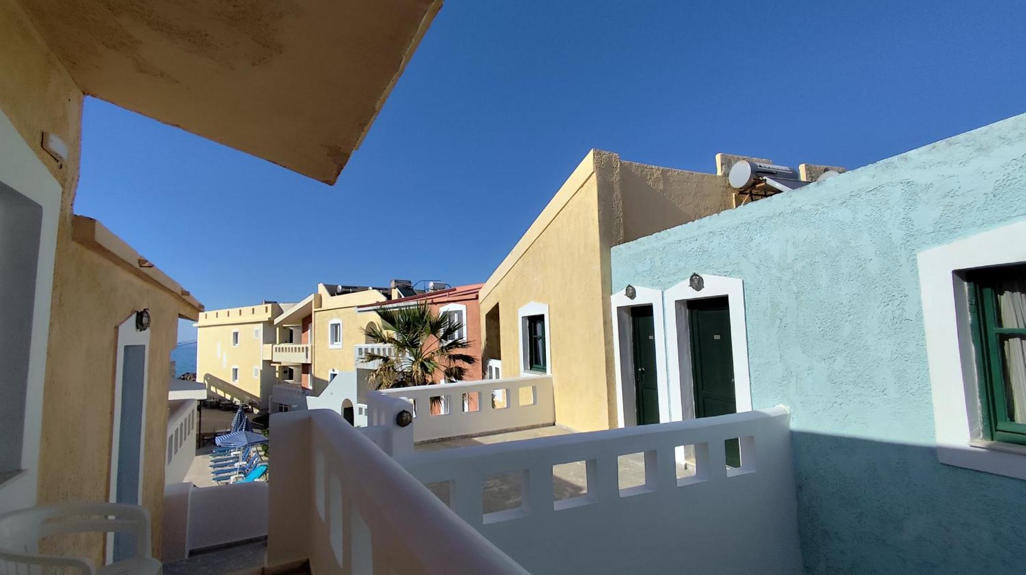 Niros Beachfront Aparthotel Kokkini Hani Экстерьер фото