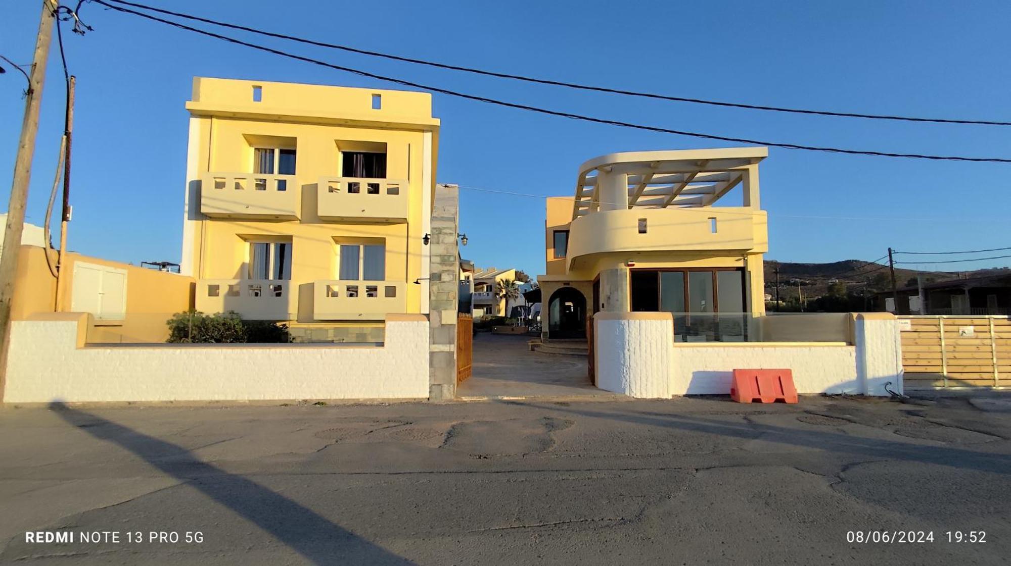 Niros Beachfront Aparthotel Kokkini Hani Экстерьер фото