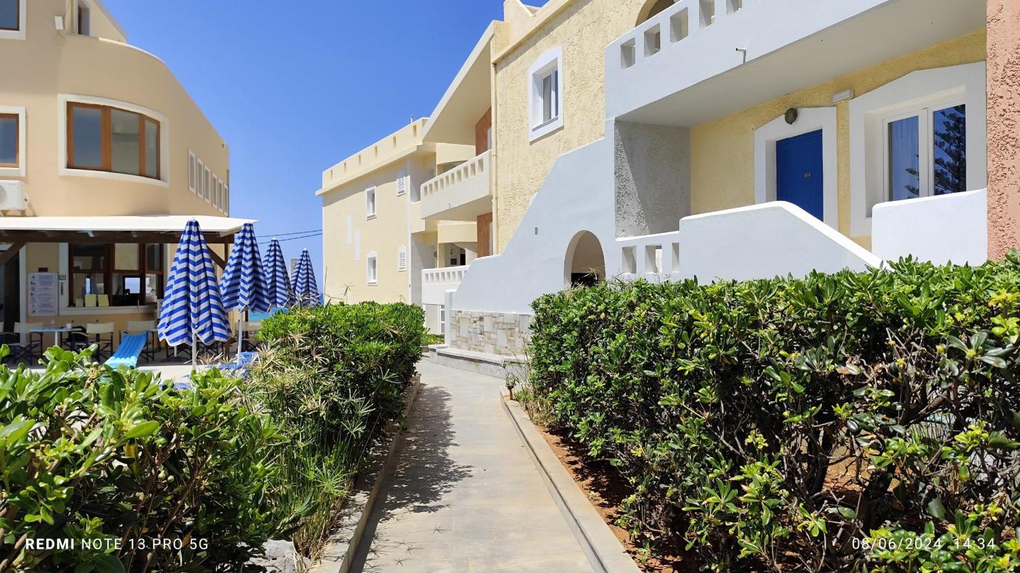 Niros Beachfront Aparthotel Kokkini Hani Экстерьер фото