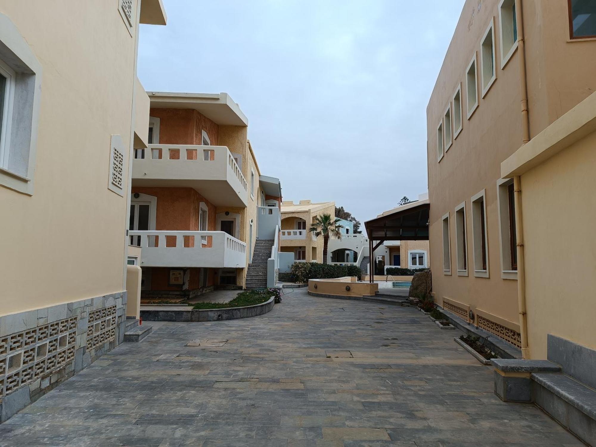 Niros Beachfront Aparthotel Kokkini Hani Экстерьер фото
